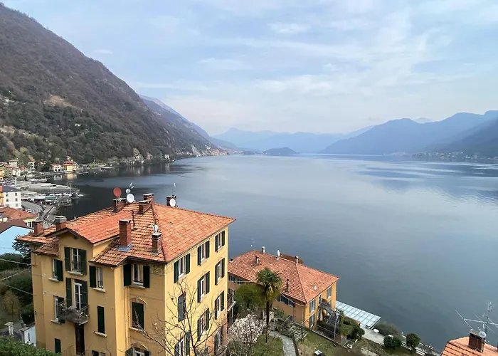 The Swallow - With Terrace View * Argegno